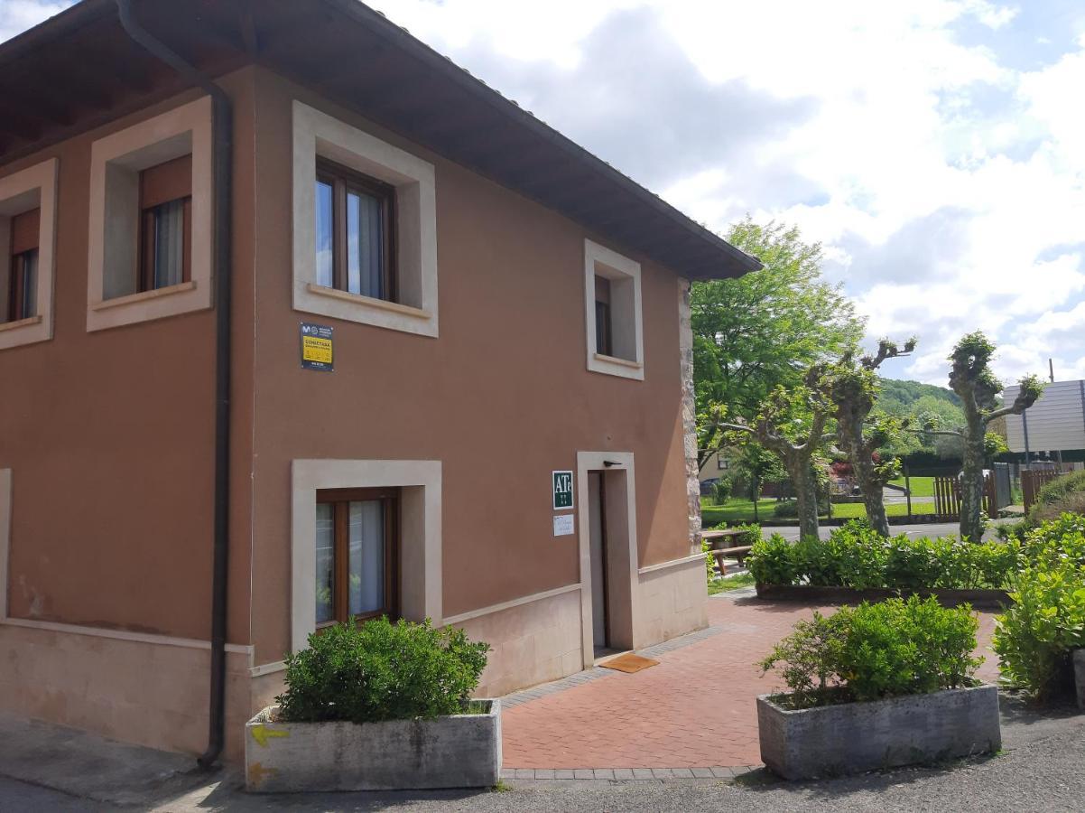 Appartamento El Puentin Del Sella Con Wifi Y Parking Gratuito Onís Esterno foto