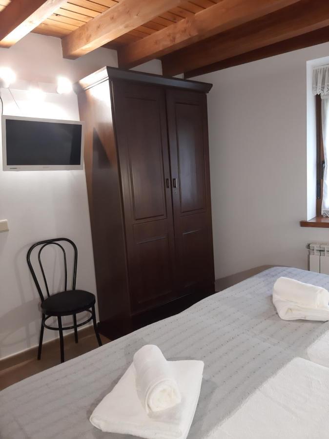 Appartamento El Puentin Del Sella Con Wifi Y Parking Gratuito Onís Esterno foto