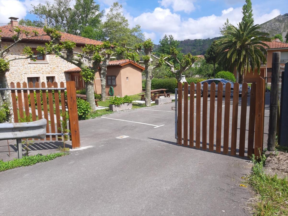 Appartamento El Puentin Del Sella Con Wifi Y Parking Gratuito Onís Esterno foto