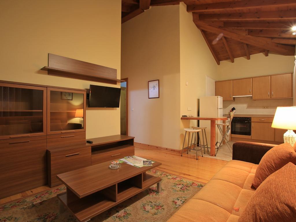 Appartamento El Puentin Del Sella Con Wifi Y Parking Gratuito Onís Camera foto